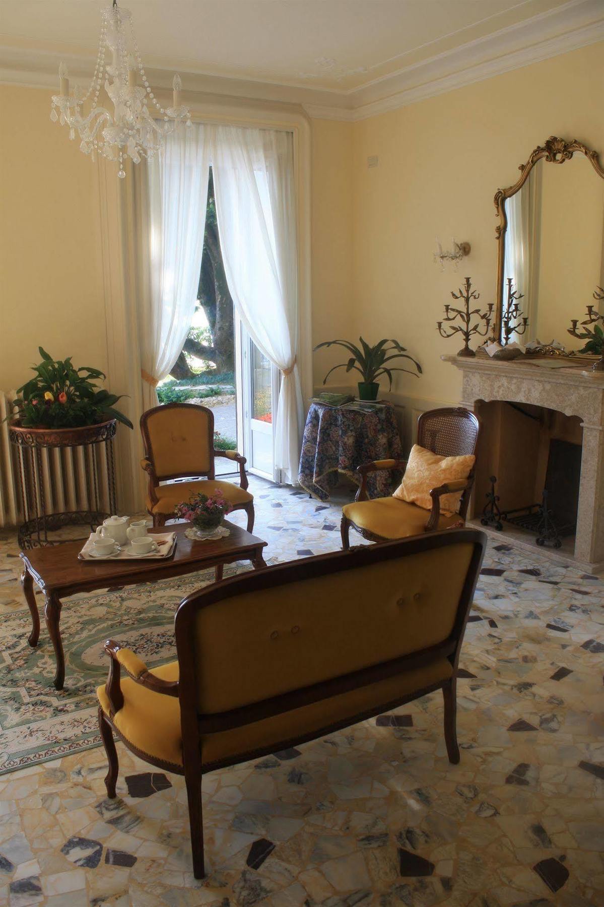 Villa La Mirabella Cadenabbia Exteriör bild